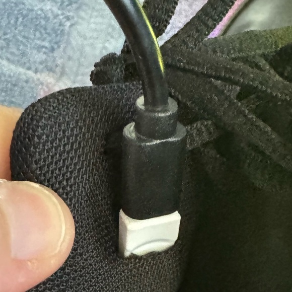 Fiorenzi LED Light-Up Sneakers with Charger - Picture 8 of 8